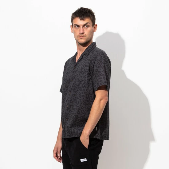 Banks Journal Wilder S/S Woven Shirt - Black Shirts 6 Banks Journal Wilder S/S Woven Shirt - Black Shirts - Image 4