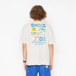 Banks Journal Oasis Trader Tee T-Shirts Off White 10 Banks Journal Oasis Trader Tee T-Shirts Off White -Banks Journal store unnamed file 397